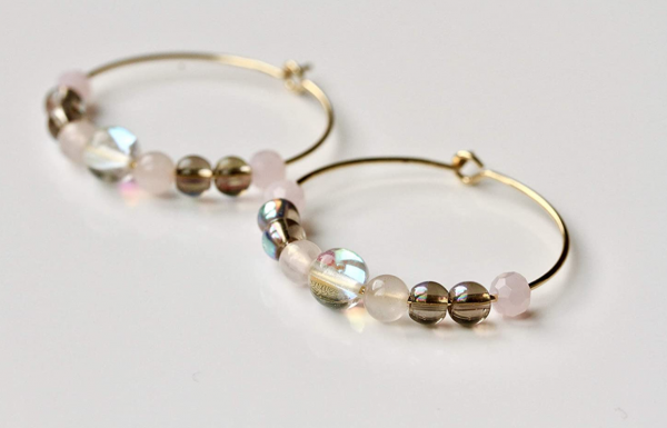 Perlen Creole Rosenquarz vergoldet / Geschenk für Sie / Edelstein Ohrringe / besonderes Geschenk / Party Creolen / Boho Ohrringe / statement